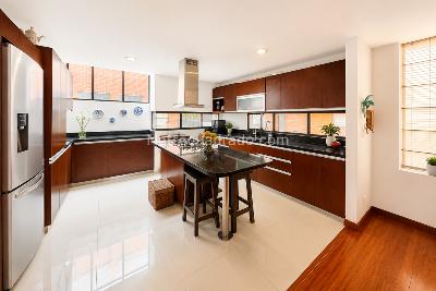 Casa de 4 alcobas en venta en Bosque De Pinos, Bogotá, 214 m² · foto 3 de 17