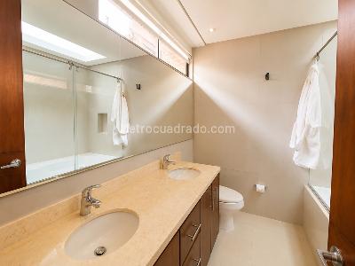 Casa de 4 alcobas en venta en Bosque De Pinos, Bogotá, 214 m² · foto 10 de 17