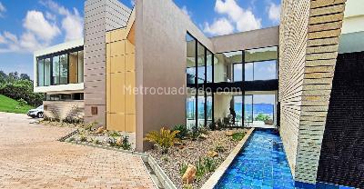 Casa de 5 alcobas en venta en Yerbabuena, Chía, 670 m² · foto 3 de 20