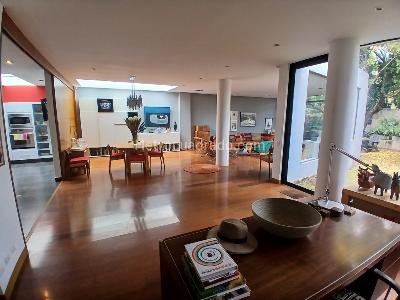 Casa de 3 alcobas en arriendo en Santa Barbara Oriental, Bogotá, 467 m² · foto 2 de 20