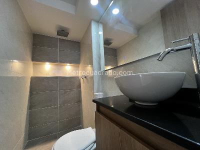 Apartamento en venta en Castilla, Bogotá · foto 7 de 9