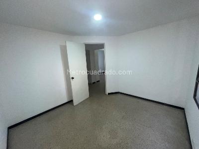 Apartamento de 4 alcobas en venta en Patio Bonito, Medellín, 130 m² · foto 20 de 20