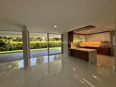 Casa de 5 alcobas en venta en Pance, Cali, 400 m² · foto 2 de 20