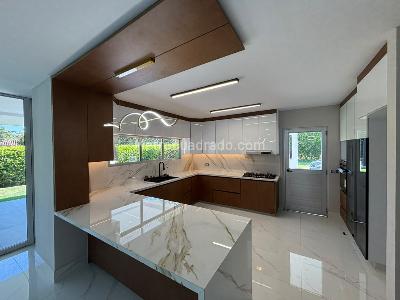 Casa de 5 alcobas en venta en Pance, Cali, 400 m² · foto 3 de 20