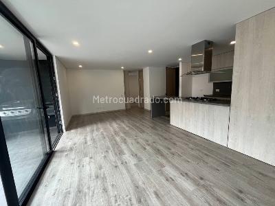 Apartamento de 2 alcobas en venta en El Poblado, Medellín, 101 m² · foto 5 de 20