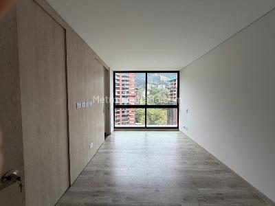 Apartamento de 2 alcobas en venta en El Poblado, Medellín, 101 m² · foto 12 de 20
