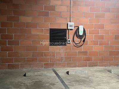 Apartamento de 2 alcobas en venta en El Poblado, Medellín, 101 m² · foto 15 de 20