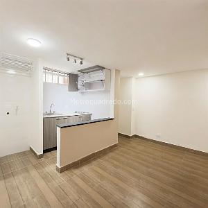Apartaestudio en venta en Mariscal Sucre, Bogotá, 28 m² · foto 6 de 14
