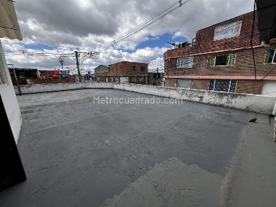 Casa de 5 alcobas en venta en Las Acacias, Bogotá, 252 m² · foto 11 de 12