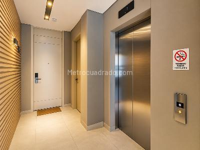 Apartamento de 1 alcoba en venta en Altos Del Virrey, Bogotá, 33 m² · foto 9 de 13