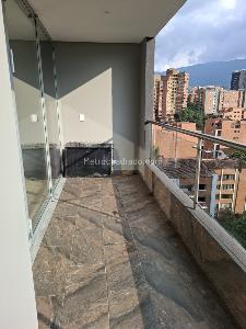 Apartamento de 3 alcobas en venta en El Poblado, Medellín, 277 m² · foto 15 de 20