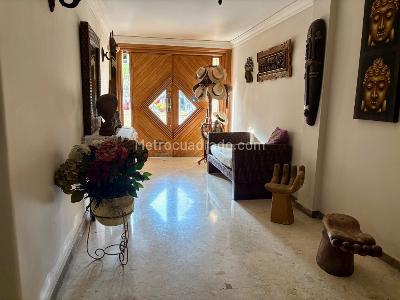 Casa de 4 alcobas en venta en Bocagrande, Cartagena, 458 m² · foto 2 de 20