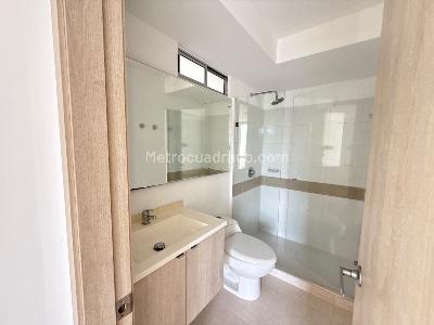 Apartamento en venta en Valle Del Lili, Cali · foto 10 de 20