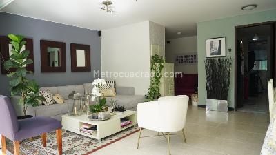Apartamento de 3 alcobas en venta en Edificio Puente Alto, Ibagué, 125 m² · foto 2 de 14
