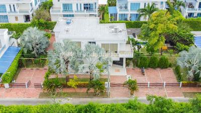 Casa de 4 alcobas en venta en Tierra Linda, Girardot, 347 m² · foto 4 de 20