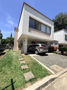 Casa de 3 alcobas en venta en Pance, Cali, 220 m² · foto 9 de 9