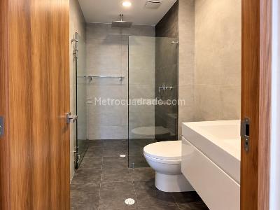 Apartamento en venta en Chico Navarra, Bogotá · foto 4 de 15