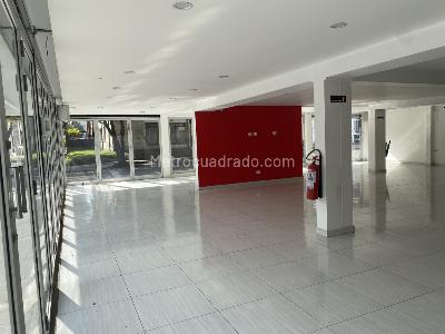 Casa de 5 alcobas en arriendo en La Castellana, Bogotá, 440 m² · foto 2 de 14