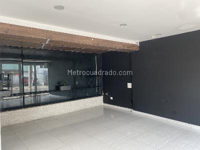 Casa de 5 alcobas en arriendo en La Castellana, Bogotá, 440 m² · foto 4 de 14