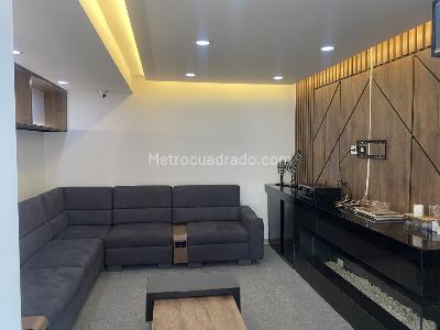 Casa de 5 alcobas en arriendo en La Castellana, Bogotá, 440 m² · foto 5 de 14