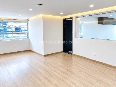 Casa de 5 alcobas en arriendo en La Castellana, Bogotá, 440 m² · foto 11 de 14