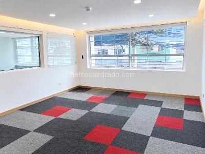 Casa de 5 alcobas en arriendo en La Castellana, Bogotá, 440 m² · foto 12 de 14
