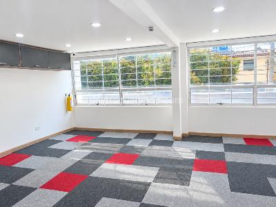 Casa de 5 alcobas en arriendo en La Castellana, Bogotá, 440 m² · foto 13 de 14