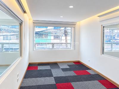 Casa de 5 alcobas en arriendo en La Castellana, Bogotá, 440 m² · foto 14 de 14