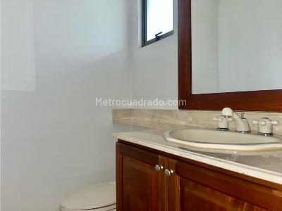 Casa de 3 alcobas en venta en Suroriente, Medellín, 293 m² · foto 8 de 20