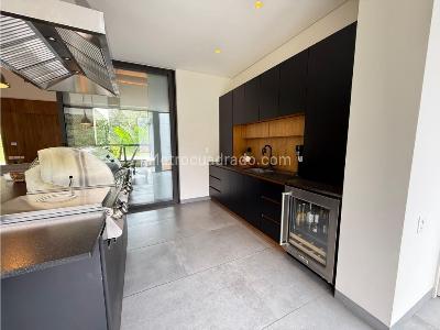 Casa de 4 alcobas en venta en Suroriente, Envigado, 970 m² · foto 6 de 20