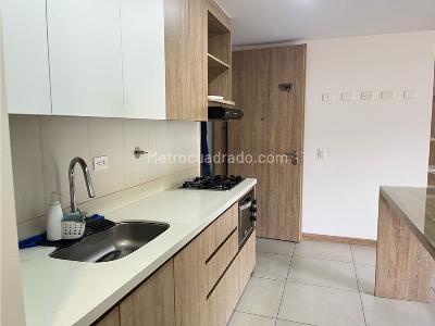Apartamento de 3 alcobas en venta en Suroccidente, Medellín, 85 m² · foto 4 de 20