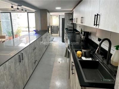 Casa de 4 alcobas en venta en Suroccidente, Medellín, 200 m² · foto 7 de 20