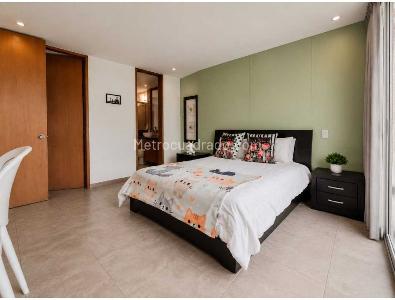 Apartamento de 2 alcobas en venta en El Poblado El Tesoro, Medellín, 118 m² · foto 12 de 20