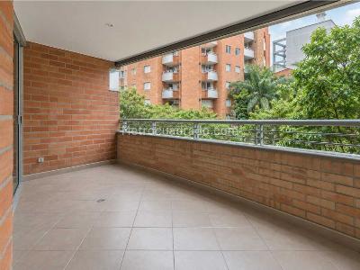 Apartamento de 3 alcobas en venta en Suroriente, Medellín, 113 m² · foto 3 de 20