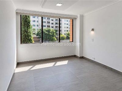 Apartamento de 3 alcobas en venta en Suroriente, Sabaneta, 207 m² · foto 12 de 19