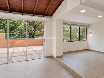 Apartamento de 3 alcobas en venta en Suroriente, Sabaneta, 207 m² · foto 4 de 19