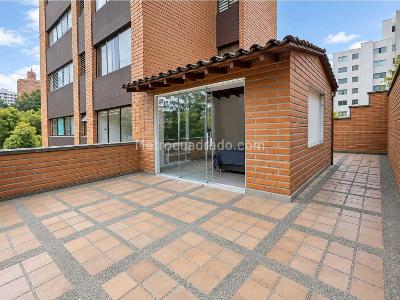 Apartamento de 3 alcobas en venta en Suroriente, Sabaneta, 207 m² · foto 6 de 19