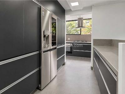 Apartamento de 3 alcobas en venta en Suroriente, Sabaneta, 207 m² · foto 7 de 19
