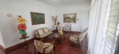 Casa de 3 alcobas en venta en Bellavista, Barranquilla, 220 m² · foto 2 de 20