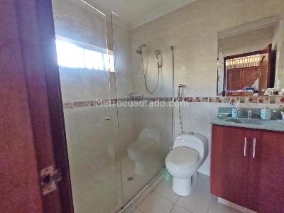 Casa de 4 alcobas en venta en La Cumbre, Barranquilla, 240 m² · foto 11 de 16