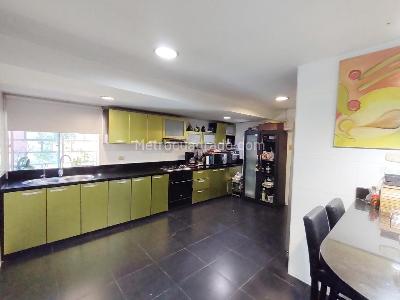 Casa de 5 alcobas en venta en El Tabor, Barranquilla, 554 m² · foto 2 de 14