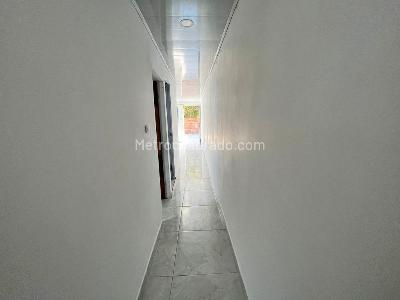 Casa de 5 alcobas en venta en Kennedy, Barranquilla, 340 m² · foto 16 de 20