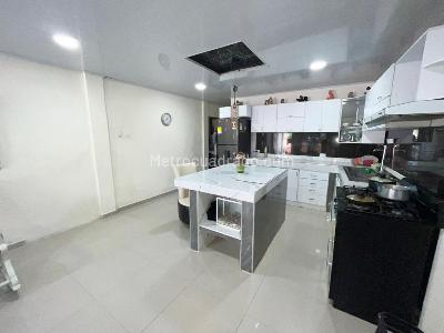 Casa de 5 alcobas en venta en Kennedy, Barranquilla, 340 m² · foto 2 de 20