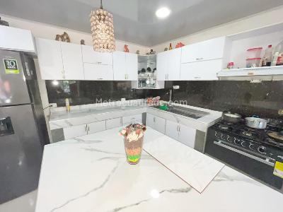 Casa de 5 alcobas en venta en Kennedy, Barranquilla, 340 m² · foto 3 de 20