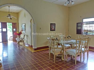 Casa de 3 alcobas en venta en Santa Ana, Barranquilla, 750 m² · foto 2 de 14