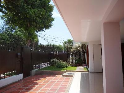 Casa de 4 alcobas en venta en Paraiso, Barranquilla, 400 m² · foto 2 de 20