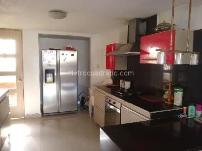Apartamento de 3 alcobas en venta en Altos De Riomar, Barranquilla, 175 m² · foto 4 de 10