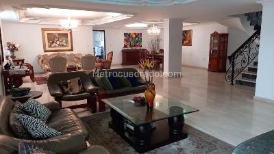 Apartamento de 4 alcobas en venta en Altos Del Prado (Norte), Barranquilla, 325 m² · foto 2 de 20