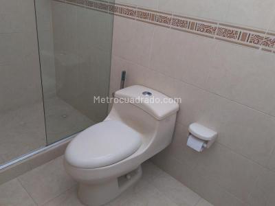 Casa de 4 alcobas en venta en Riomar, Barranquilla, 323 m² · foto 14 de 18