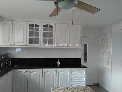 Apartamento de 3 alcobas en venta en Alto Prado, Barranquilla, 238 m² · foto 5 de 12